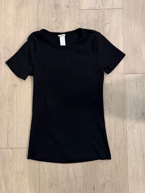 H&M Classic Black Ribbed Women's Crew Neck Tee